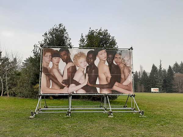 mostrac oliviero toscani manifesti