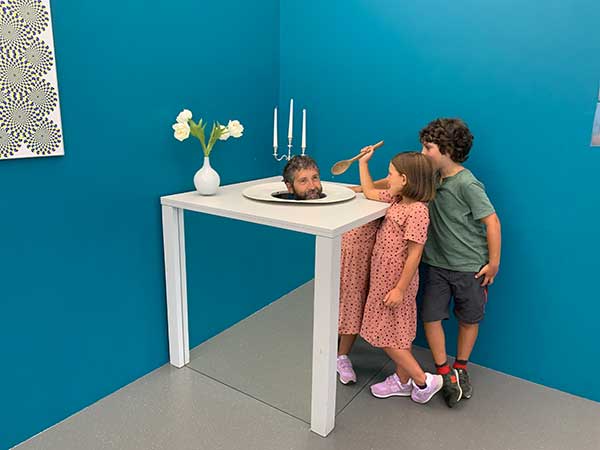 Bambini al museo delle illusioni di Vienna
