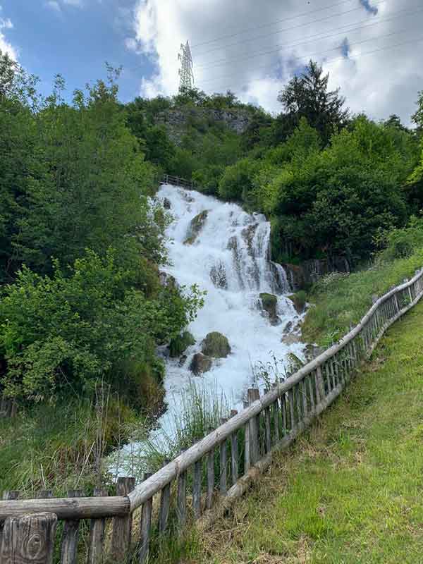 cascata terme di comano