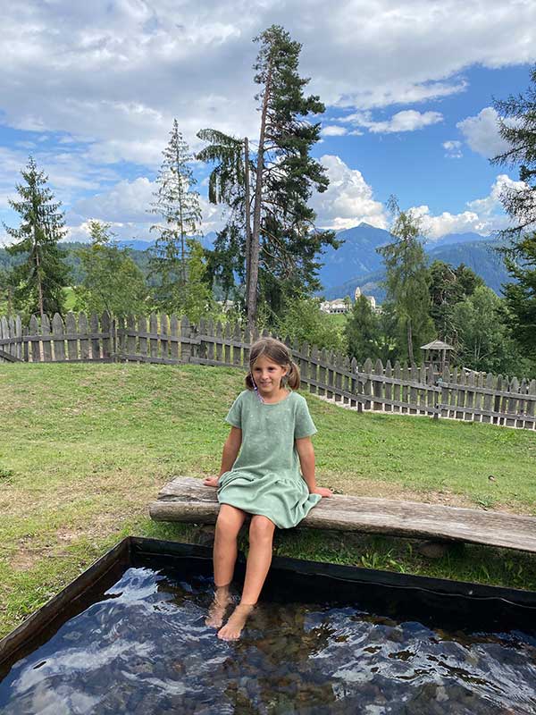 bambina Percorso Kneipo Anterivo